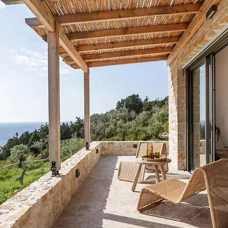 Tera * Lakka (Paxos)